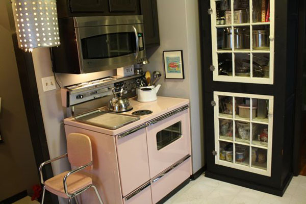 Pink Kitchen 3h | the both and | shorts and longs | julie rybarczyk Pink Kitchen 3h | the both and | shorts and longs | julie rybarczyk